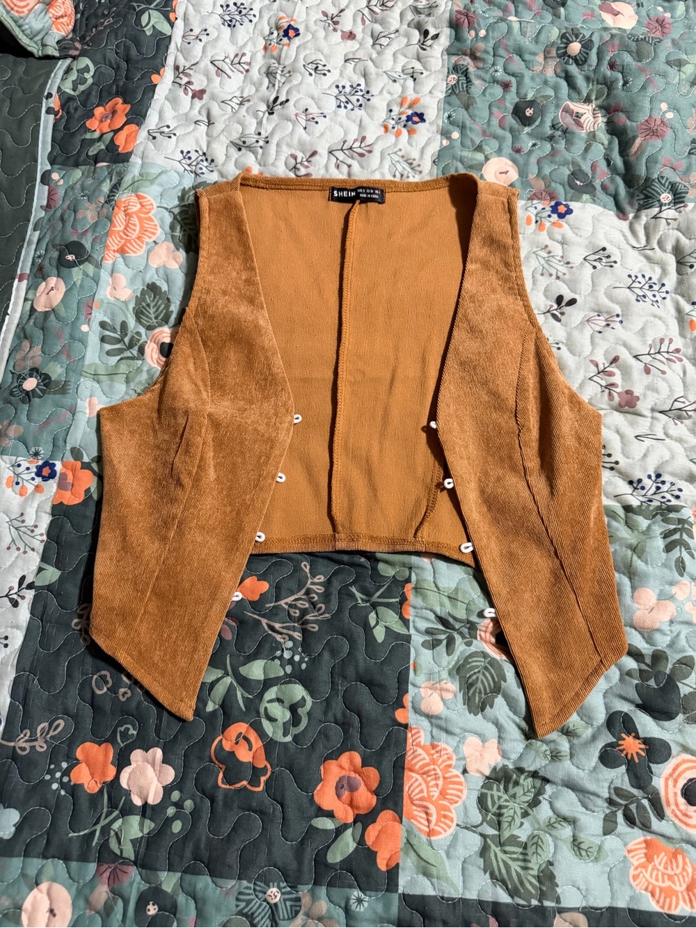 SHEIN Cropped Tan Suede-Look Snap Vest